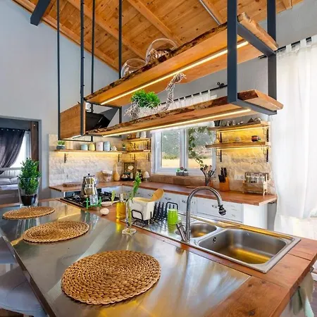 Spacious With Pool & Veranda, Nature Retreat * Kaş